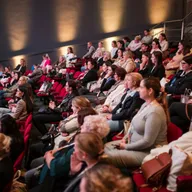 Treće izdanje dm konferencije o zdravlju žena okupilo stotine učesnica u Sarajevu i Banjaluci