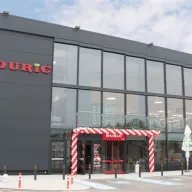 Potpisan ugovor za novu investiciju u Brodu: Đurić marketi grade veliki objekat