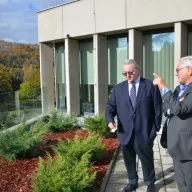 Njemački ambasador posjetio Heidelberg Materials Cement BiH: Dekarbonizacija industrije zahtijeva investicije i stabilan regulatorni okvir
