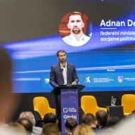 Otvoren treći Sajam poslova „Gledaj sebi posla“: Rekordnih 140 poslodavaca na jednom mjestu