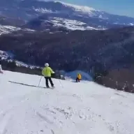 Bjelašnica zasijala pod reflektorima: Otvorena nova ski sezona, prvi skijaši već uživaju u noćnom spustu