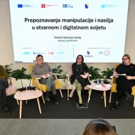 Dijalog o politikama: Prepoznavanje manipulacije i nasilja u stvarnom i digitalnom svijetu