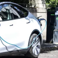 Električni automobili sve popularniji u EU: Tržišni udio skočio na skoro 19 posto 