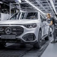 Mercedes želi jeftiniju proizvodnju: Od radnika u Njemačkoj traži dužu sedmicu bez veće plate