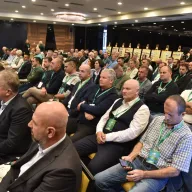 Održan 8. Kongres SSŠPDPBiH: Delegati pokrenuli inicijativu za potpisivanje općeg kolektivnog ugovora u FBiH