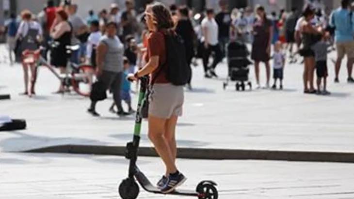 Stockholm prepolovio broj dopuštenih električnih romobila na ulicama