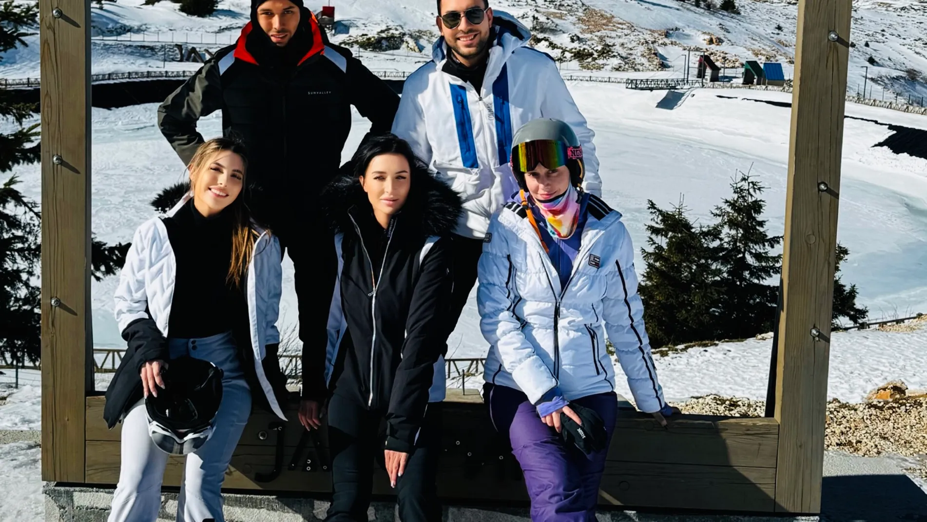 SanMedik na Jahorini: Zajednički odmor uz skijanje i proslavu šeste godišnjice kompanije