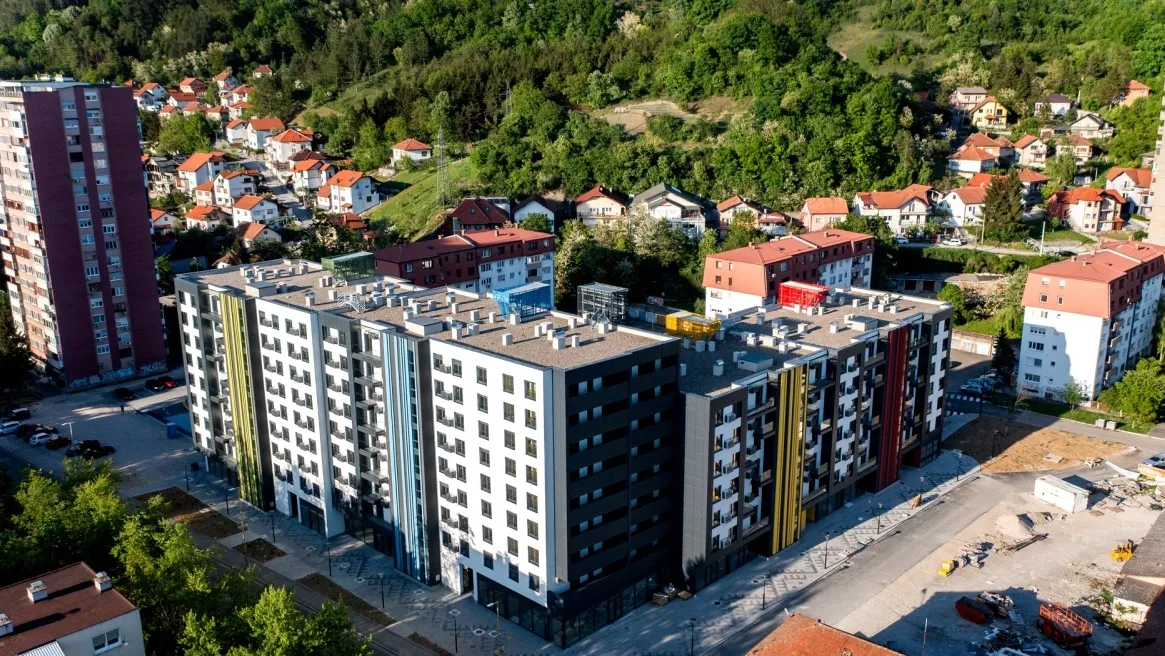 U centru Tuzle svečano otvoren novi hipermarket Bingo