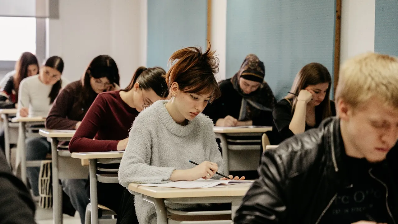 IUS otvorio vrata budućim studentima na Testiranju za stipendije i Danu otvorenih vrata 2025.