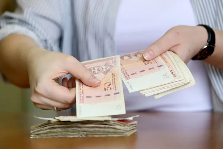 Isplata regresa zaposlenima u KS od druge polovine sljedećeg mjeseca