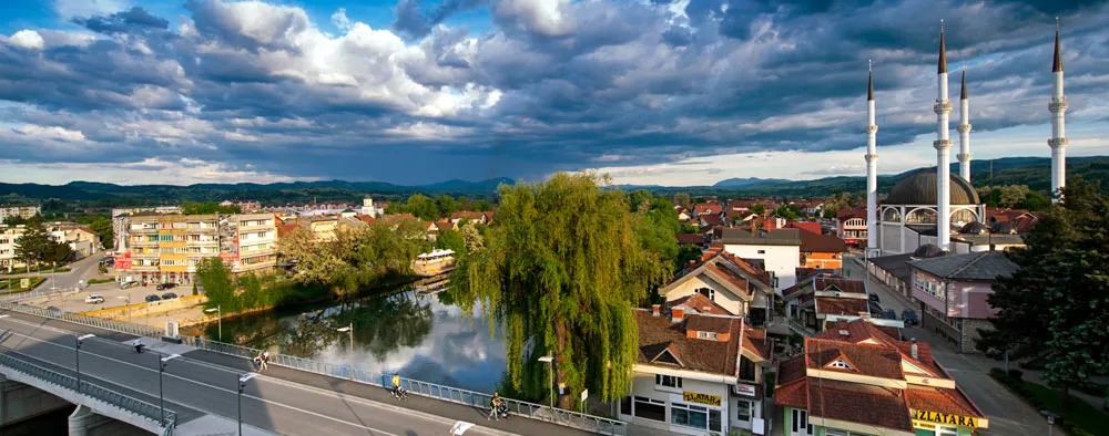 Šta posjetiti u Sanskom Mostu? Kamengrad, Bobijaško oko, prašumu, pećine...