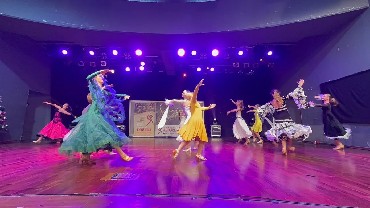 SPK Astorija: Učesnici oduševili svojom izvedbom na plesnoj reviji "Djeci Sarajeva"