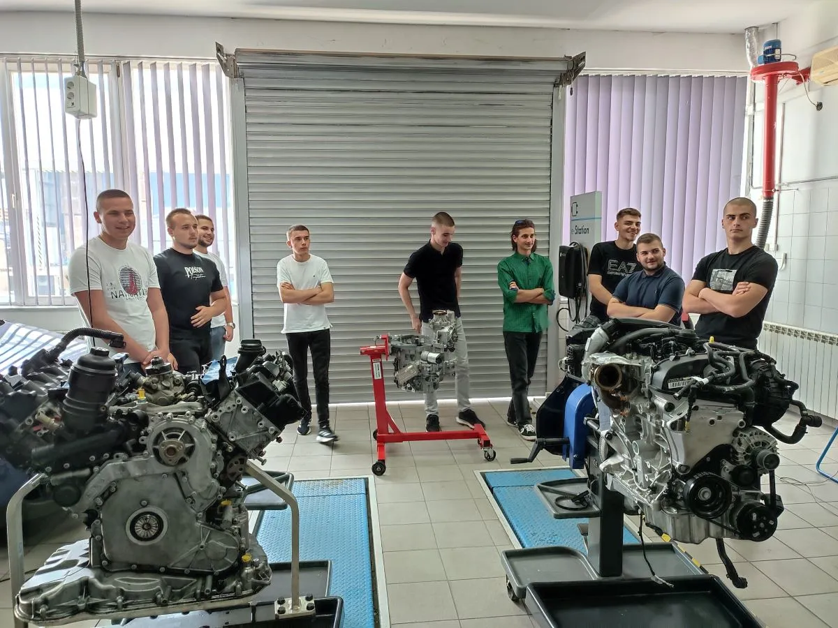 Učenici Srednje stručne škole "Džemal Bijedić" iz Goražda posjetili Porsche BH i Porsche Inter Auto