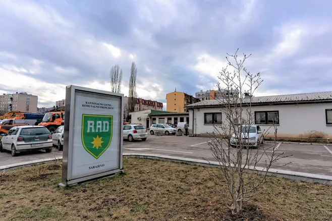 KJKP RAD potražuje 58 miliona KM od građana i privrede