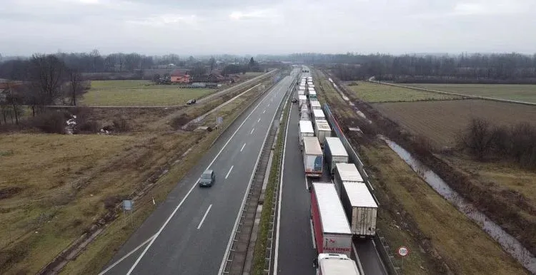 Privredna komora Republike Srpske apeluje na hitnu obustavu blokada - privreda trpi ogromnu štetu