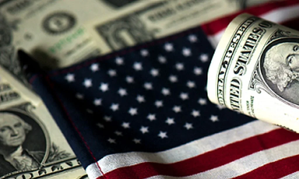 Dolar oslabio zbog straha od američko-kineskog trgovinskog rata