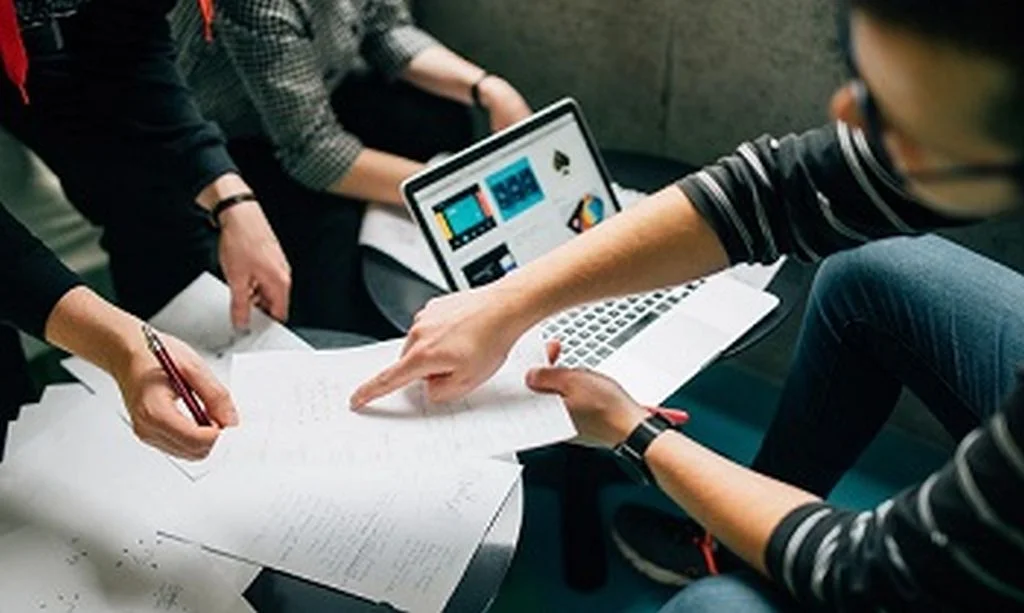 Koliko odraslih građana BiH učestvuje u nekom obliku formalnog ili neformalnog obrazovanja?