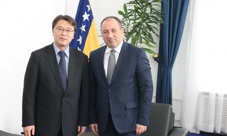 Japan želi da ulaže u konkretne projekte u BiH