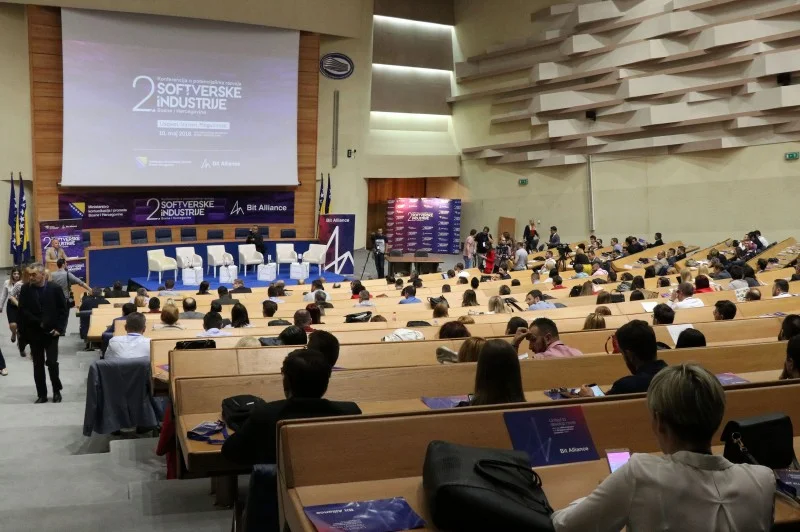 U BiH trenutno nedostaje 6.000 IT radnika