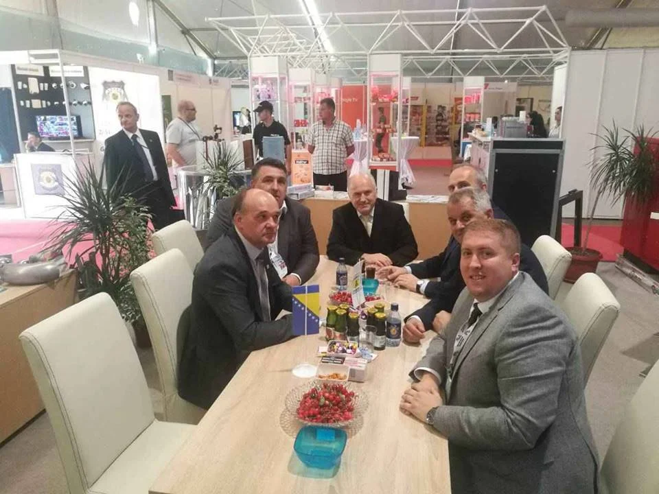 Inzko posjetio Sajam privrede Tešanj 2018