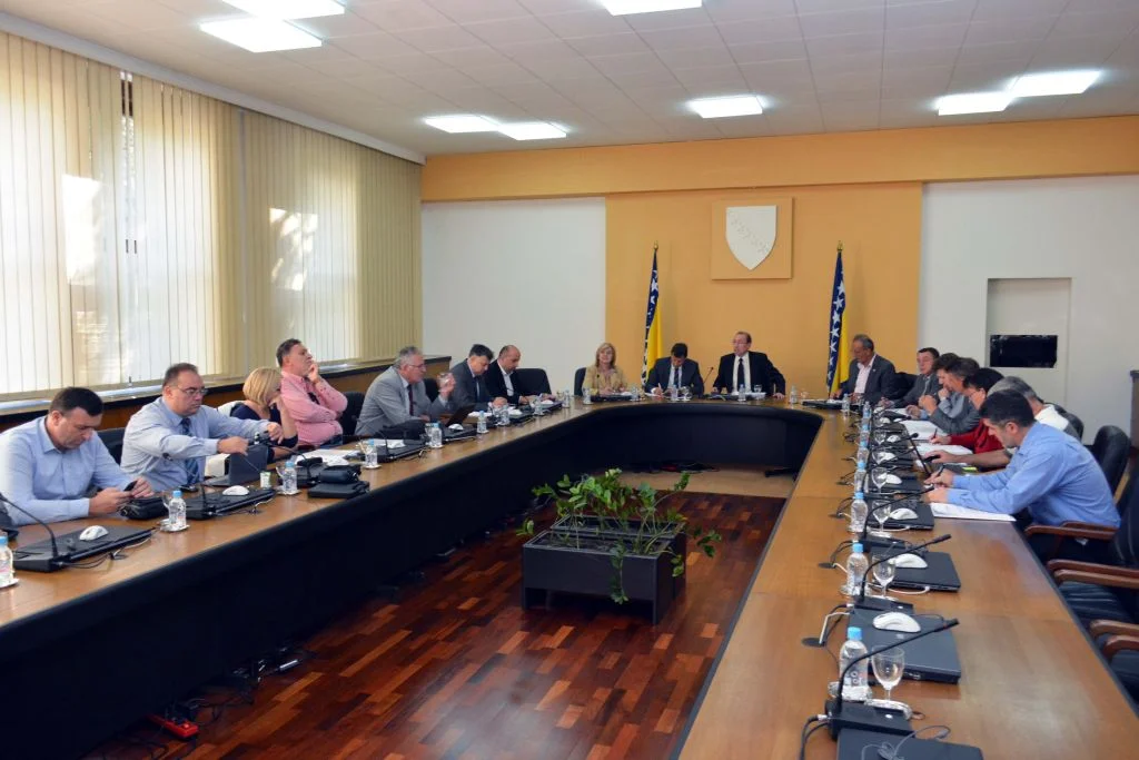 Preporuka za povećanje minimalnih plaća u realnom sektoru