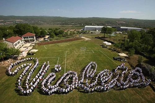 Milenijska fotografija obilježila druženje djelatnika Violete