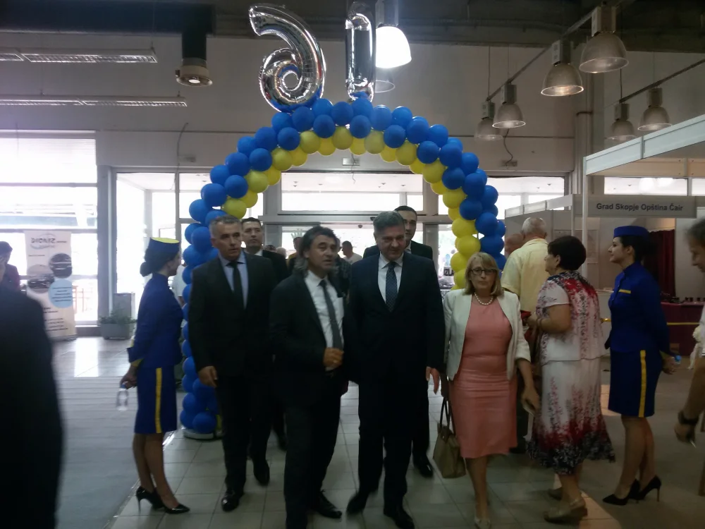 Zvizdić otvorio sajam "Dani trešnje" u Mostaru