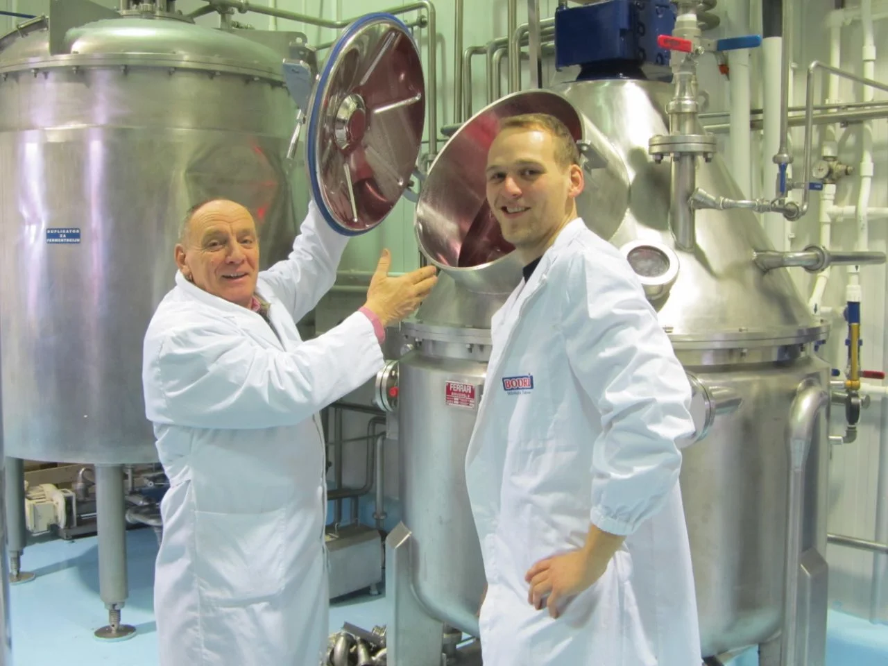 Mladi Nijemac proizvodi voćni jogurt u šumadijskom selu Takovu