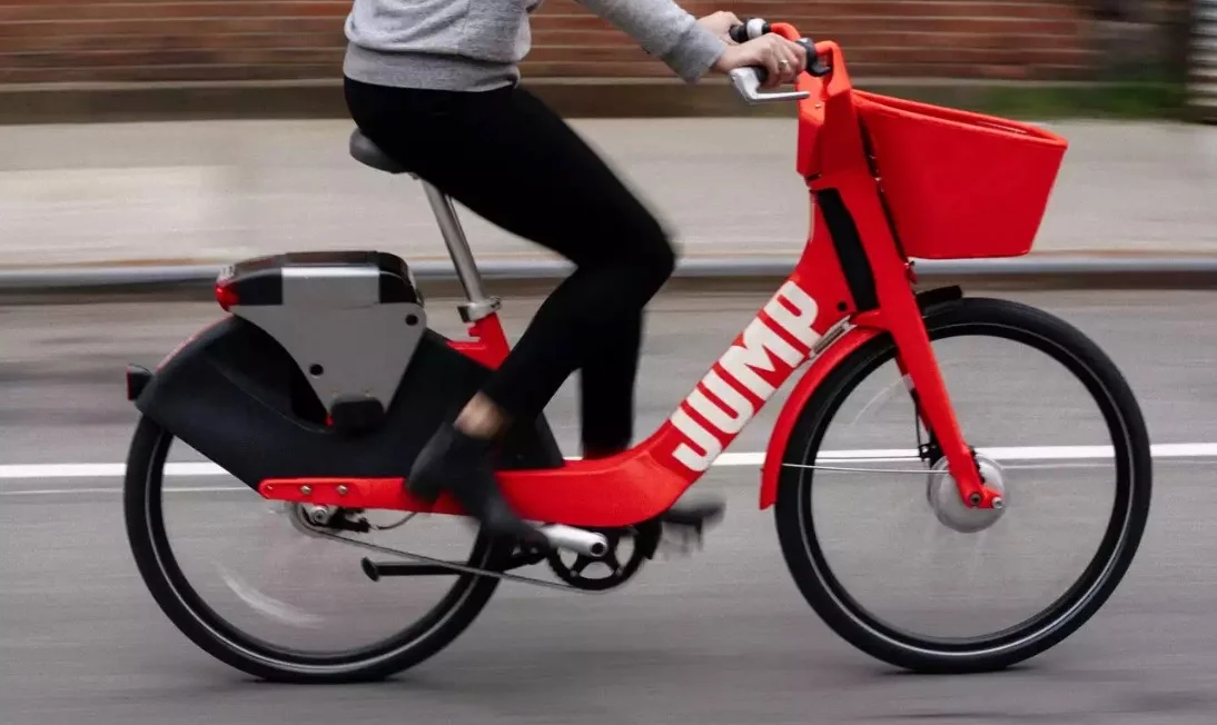 Uber najavio iznajmljivanje e-bicikala i e-automobila u Berlinu