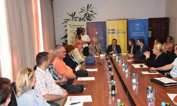 Za energijsku sanaciju sedam javnih ustanova u KS-u 1.716.270 KM