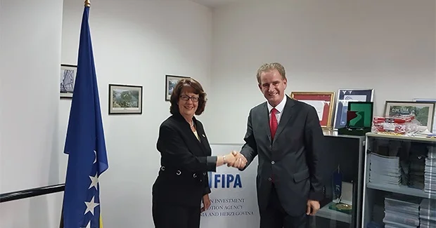 Ambasadorica SAD u BiH Maureen Cormack  posjetila FIPA-u