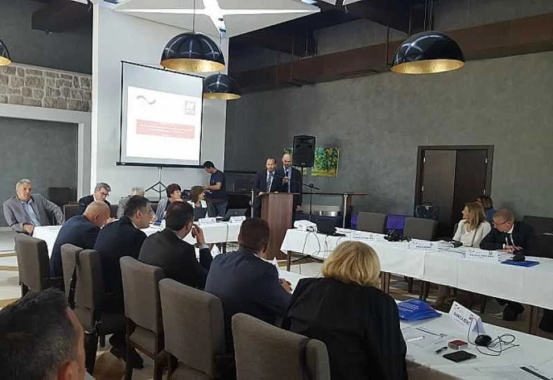Notari iz regije žele elektronsku komunikaciju s javnim registrima