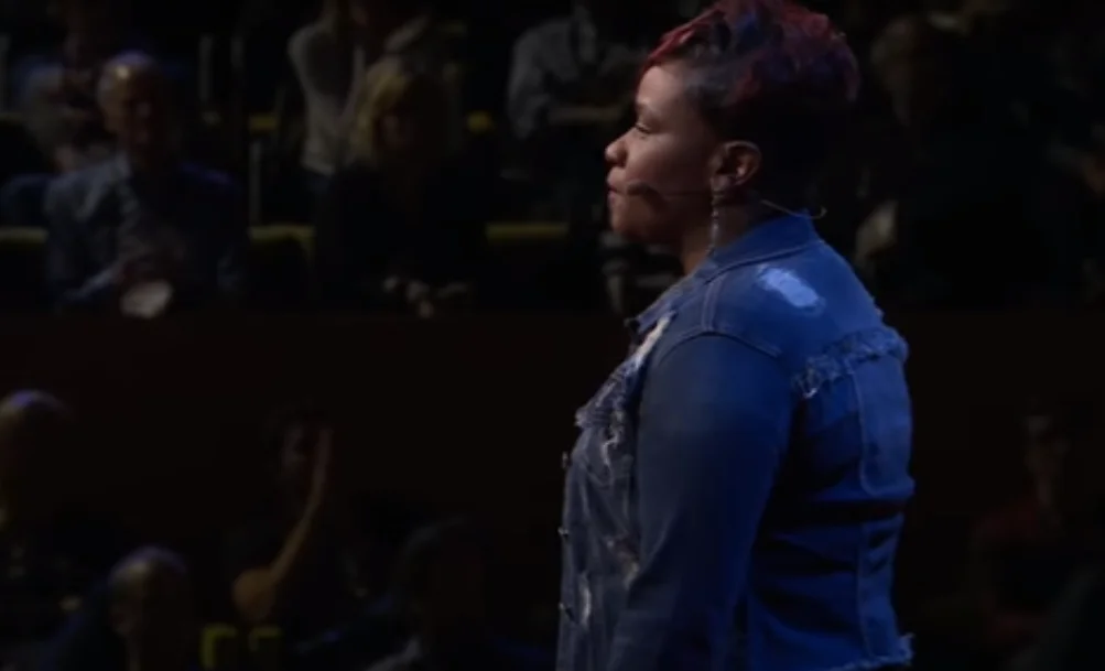 Kako trenirati svoje zaposlene da vode naizgled ”tegobne razgovore”!? – Tamekia MizLadi Smith (VIDEO)