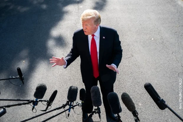 Trump ulazi na tržište mobilne telefonije: Nova mreža pod imenom "Trump Mobile"