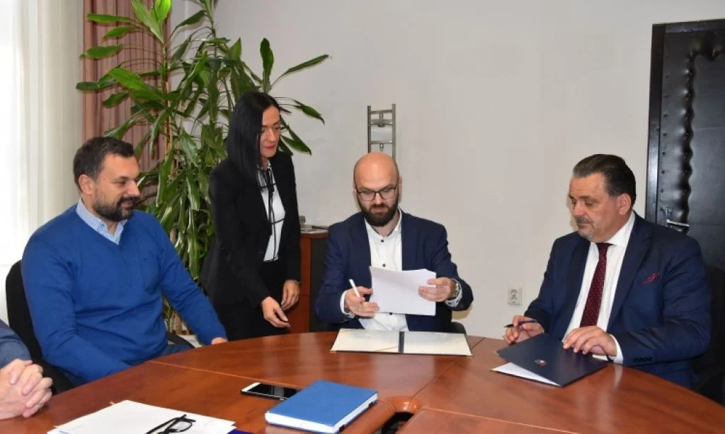 KS - 120.000 KM za nabavku kombi vozila korisnicima Zavoda Pazarić
