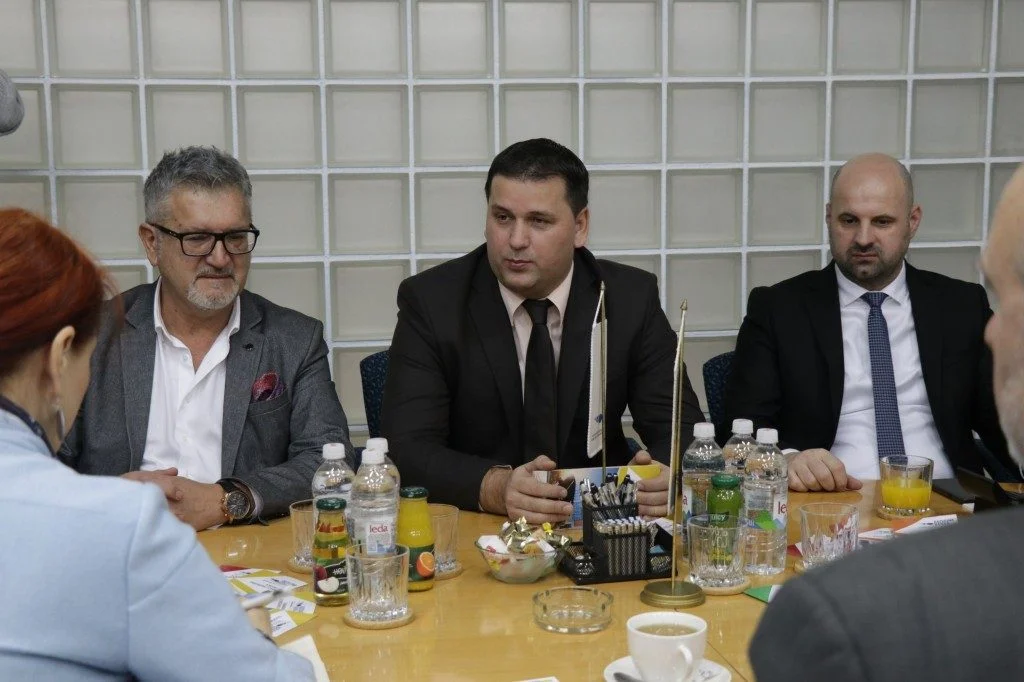 Razvojna banka FBiH predstavila nove kredite Udruženju poslodavaca