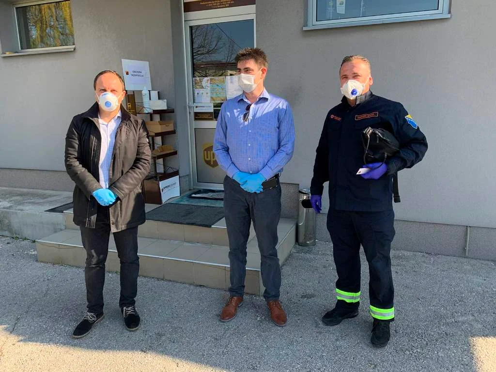 Express Courier u Sarajevo dostavio najveću količinu testova za utvrđivanje prisustva koronavirusa