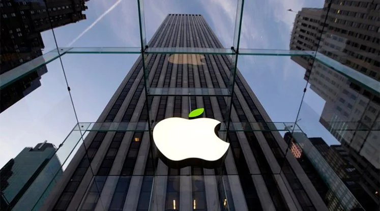 Tesla i Apple: Oštar pad dionica koji se ne zaustavlja