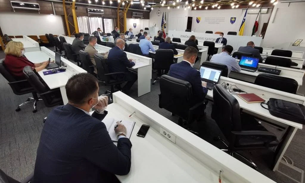 Subvencija dijela plaće za mart prvoj grupi privrednih subjekata u ZDK