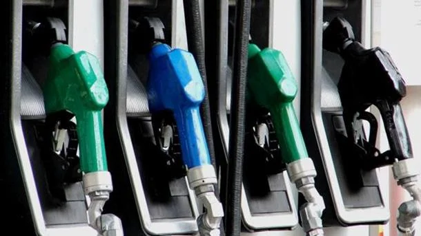 Na većini benzinskih pumpi u FBiH gorivo skuplje pet feninga