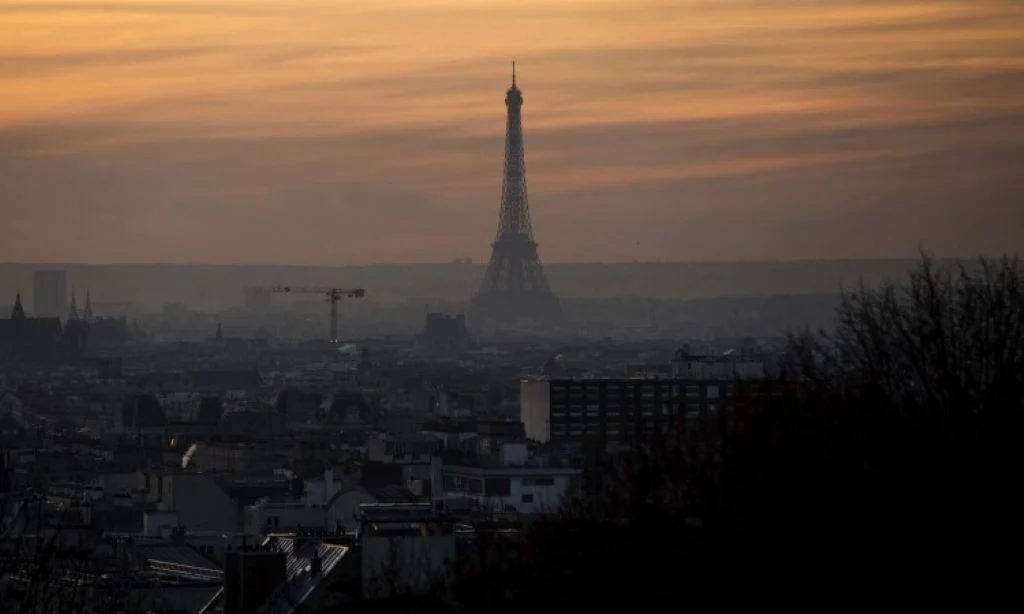 Uspon na Eiffelov toranj od 25. juna bez liftova