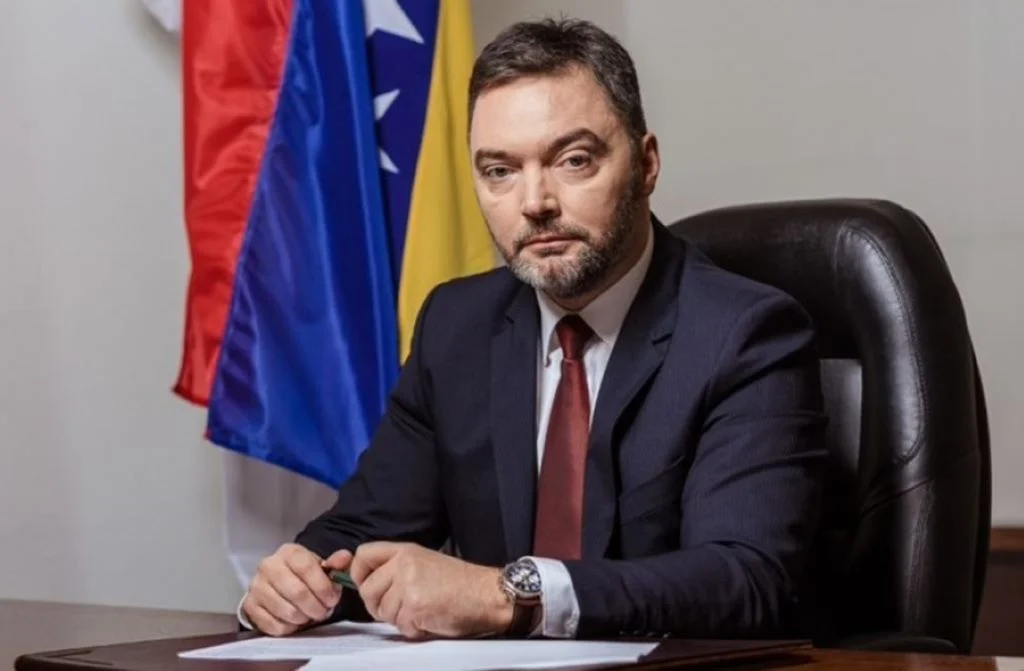 Košarac zamolio uvoznike da otkupe višak domaćeg mesa