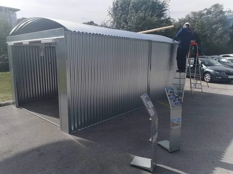 Uz kupljeni automobil dobijete garažu na poklon 