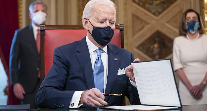 Biden: Virus se širi, porodicama nedostaje hrane