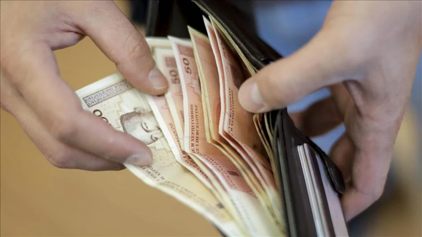 Prosječna plata u FBiH 990 KM