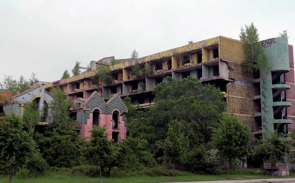 Bez ponuda za kupovinu Doma penzionera Nedžarići