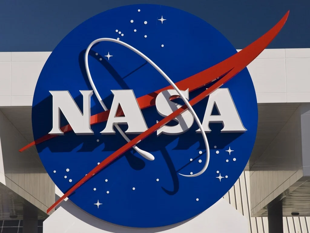 Bezos nudi 2 milijarde dolara da dobije posao od NASA-e