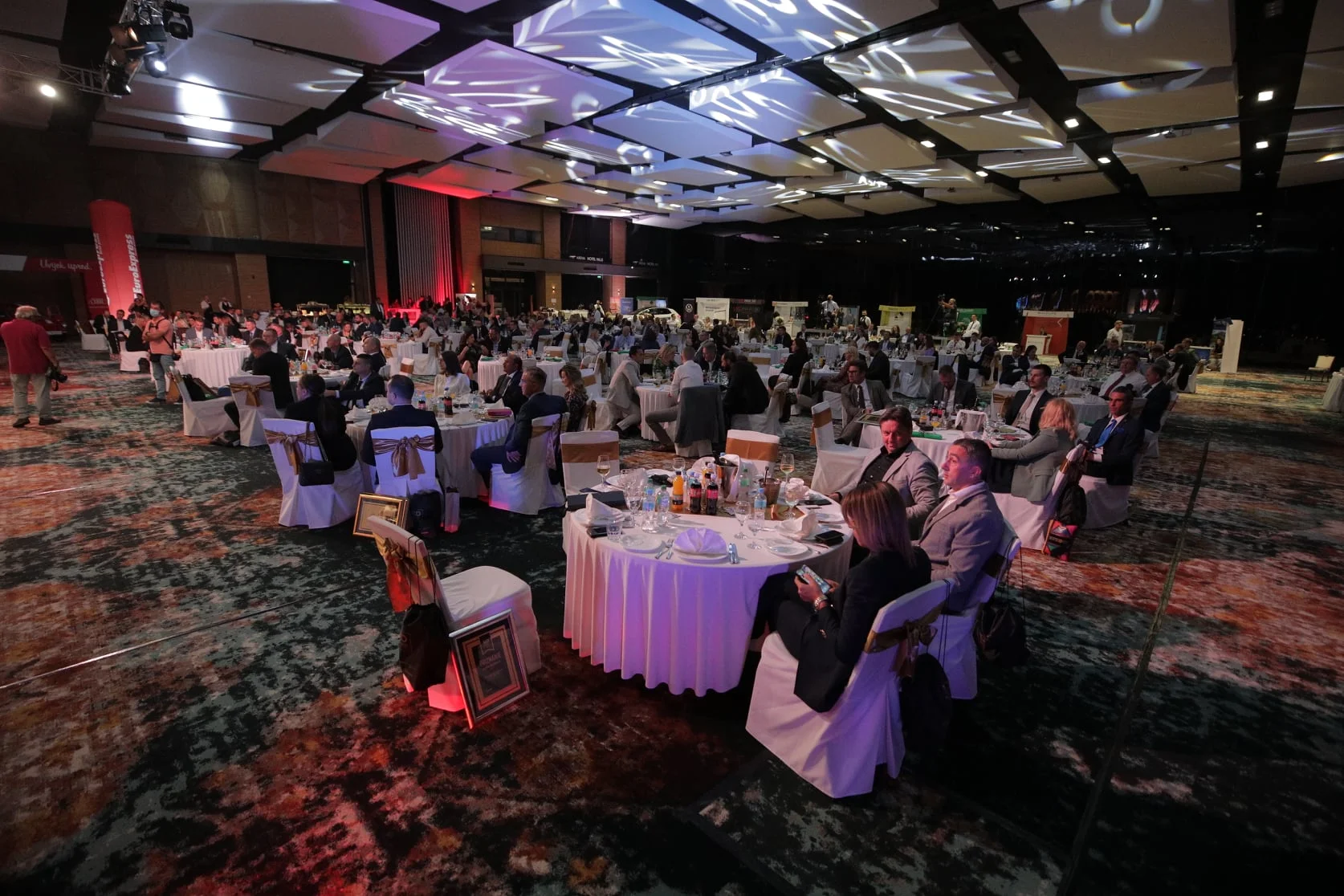 Poslovne novine - Naša kreativna rješenja će vaš event razlikovati od ostalih