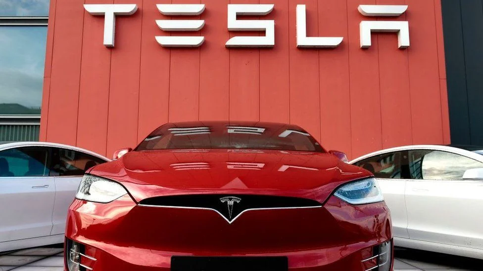 Tesla duplirao prodaju automobila u 2021.