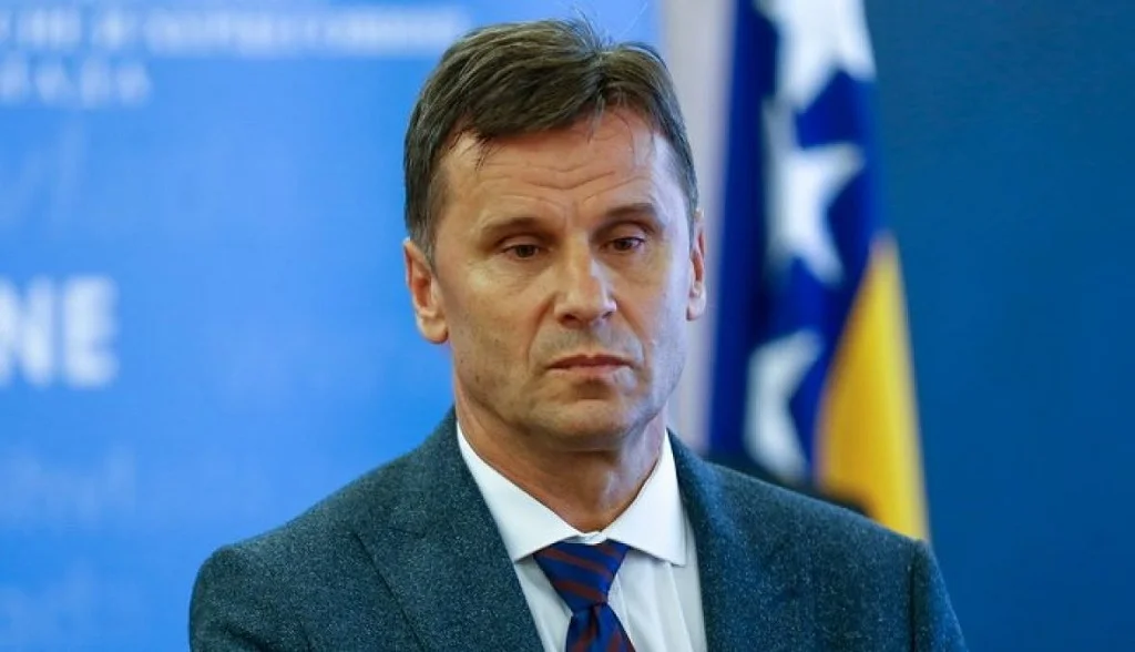 Premijer Novalić: Nema razloga za strah od nestašica hrane, imamo zalihe i zaštit ćemo građane